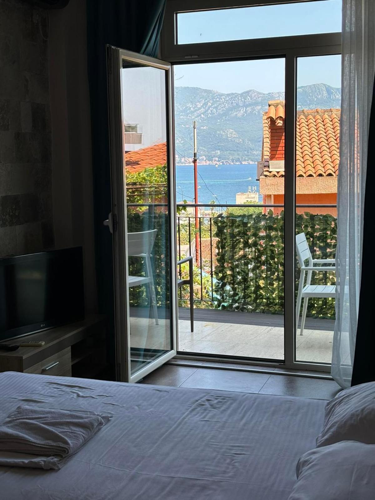 The Old Town Viewpoint Apartments Budua Esterno foto